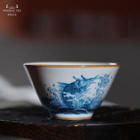 问鼎汝瓷鼎峰柴窑天青淳和杯（鱼戏海波）