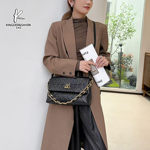 经典鲨2024年冬季新款时尚菱格大容量单肩斜挎包KGB53-D5952031 商品图0