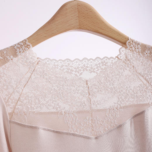 美奈川洋气蕾丝醋酸羊毛长袖BN15509 商品图1