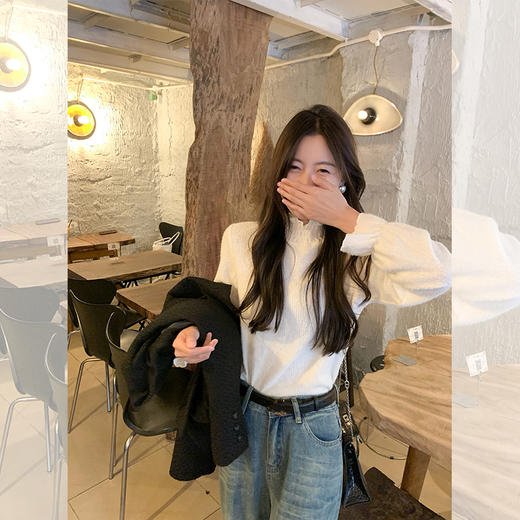 【110元任选2件】现货！法式气质米白色木耳领打底衫 商品图0