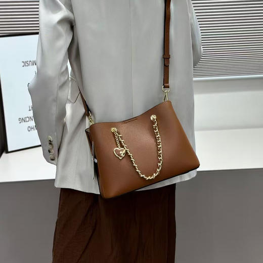 经典鲨2024年冬季新款纯色简约气质单肩斜挎手提包KGB31-D588331 商品图2