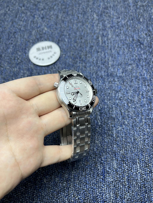 升级版 经典欧米茄OMEGA海马300米系列“熊猫海马”潜水男士腕表
机芯：搭载进口原装西铁城 商品图2