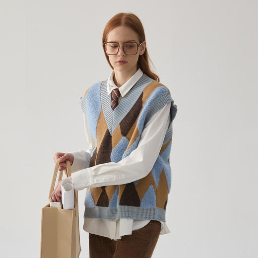 谜底针织衫马夹女2024冬季新品复古风V领套头针织背心244MZ1882 商品图1