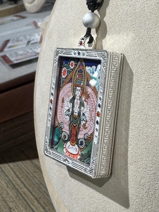 嘎乌手绘唐卡-千手千眼菩萨 商品图1