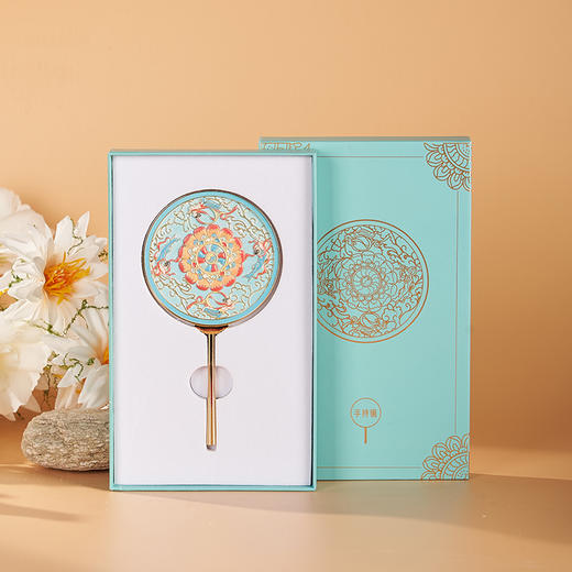 敦煌系列 飞天藻井莲花纹 金属手持镜 商品图3