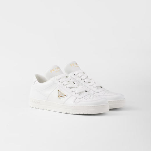 PRADA 普拉达 女士珐琅金属三角形徽标 Downtown 皮革休闲运动鞋 白色 1E792M 3LPH F0009 商品图1