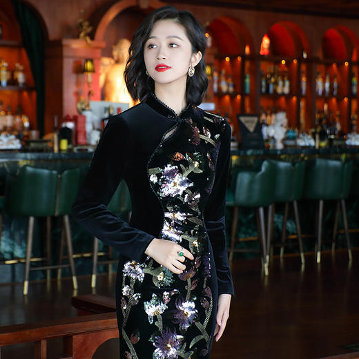 OY-24317复古中国风女装秋季新款丝绒刺绣改良长袖旗袍连衣裙24317 商品图0