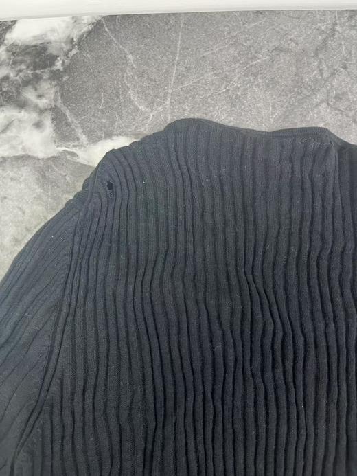 瑕疵Calvin Klein/CK 女士春秋款轻薄纯棉搭扣V领纯色开衫毛衣针织衫 商品图5