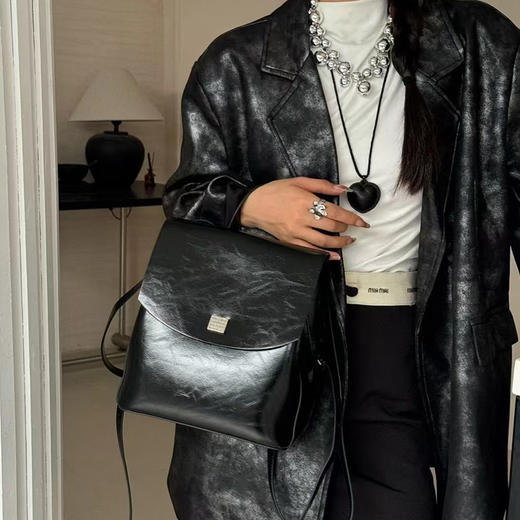 经典鲨2024年冬季新款百搭简约实用双肩包KGB05-D573811 商品图3