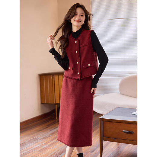 【年终特卖】熙世界小香风套装女安可拉红2025秋冬款粗花呢马甲半身裙两件套 商品图2