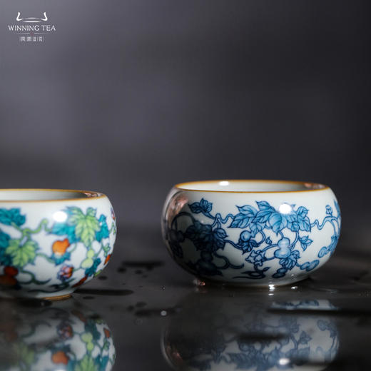 问鼎汝瓷鼎峰柴窑天青斗彩/天青青花禅定杯（枝绕葫芦） 商品图2