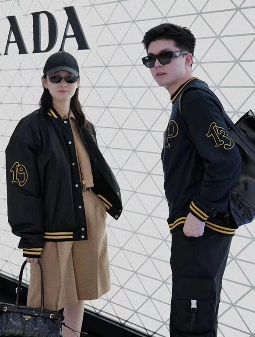 【11月22日 上午12:00 秒杀】开放日有样 PD1913 系列字母P贴布刺绣情侣卫衣 商品图2