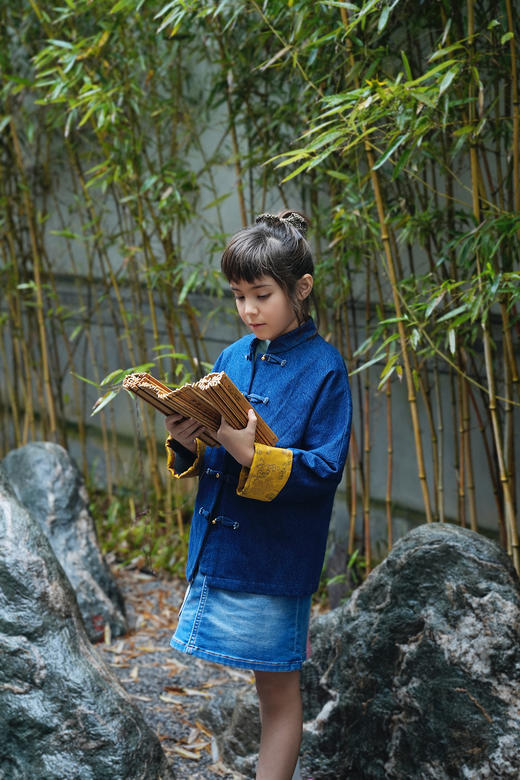 盛唐牡丹| 儿童Kids Series 新中式牛仔宋锦外套-红色/黄色袖口可选(4-6岁) 商品图1