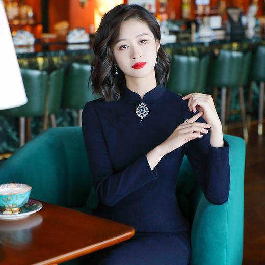 OY-24326中国风女装秋冬2024年新款复古针织提花日常改良旗袍连衣裙24326 商品图3