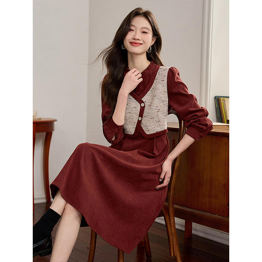 【专属特价】熙世界法式假两件红色连衣裙女长袖2025冬季新款马甲拼接气质裙子 商品图1