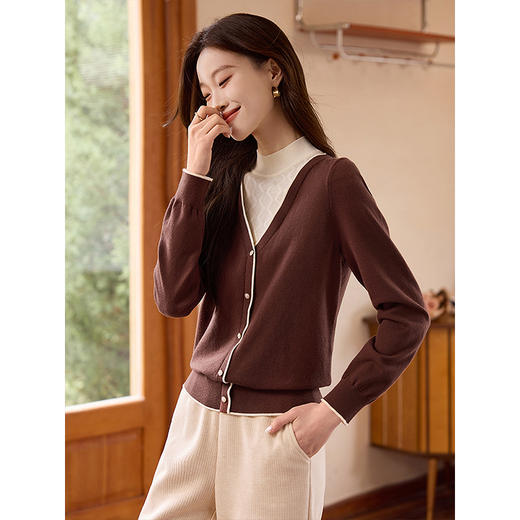 【年终特卖】熙世界2025秋冬新款半高领假两件打底毛衣女设计感小众针织衫上衣 商品图2