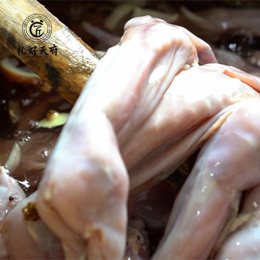 【广汉红兔400g/只】礼好天府非遗美食广汉红兔 五香整只手撕兔 零添加冷吃兔肉 开袋即食腊味【四川特产】【非遗技艺】【传统手工】下单送辣椒面 商品图6