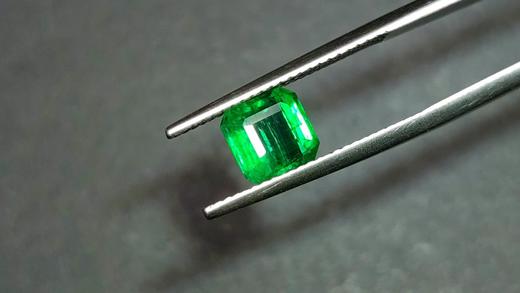 1.4ct刻面祖母绿裸石 商品图0