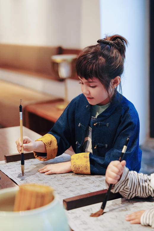 盛唐牡丹| 儿童Kids Series 新中式牛仔宋锦外套-红色/黄色袖口可选(4-6岁) 商品图3