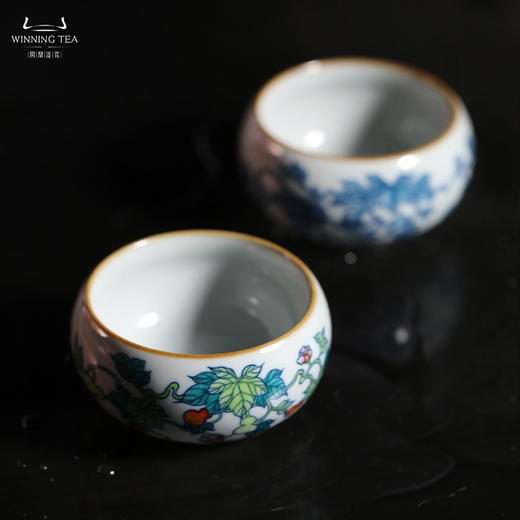 问鼎汝瓷鼎峰柴窑天青斗彩/天青青花禅定杯（枝绕葫芦） 商品图3