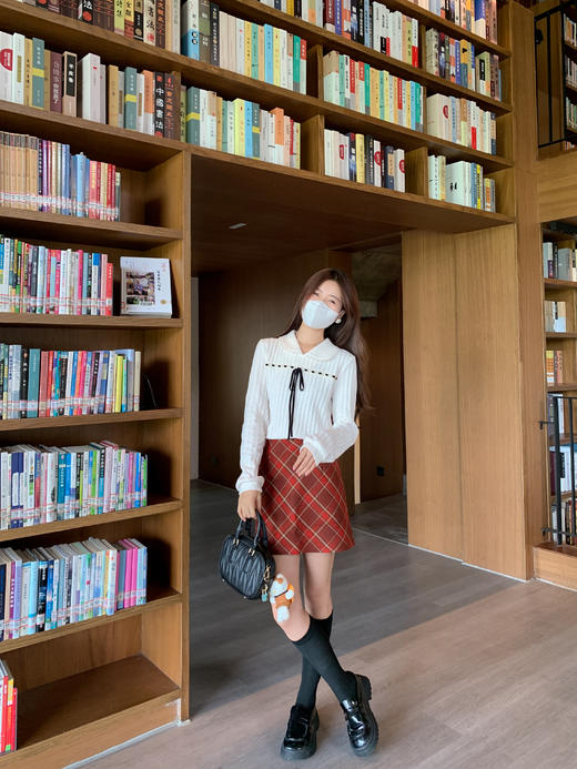 <曾小咸推荐>蝴蝶结设计感娃娃领针织衫上衣 日常139.99 立减70 秒杀69.99！！ 商品图4