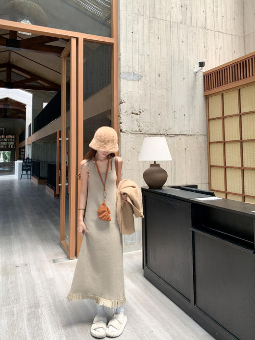 【169元任选2件】最后一波现货！气质百搭裙摆流苏设计背心连衣裙 商品图5