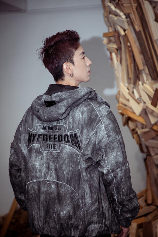 W442173454水洗做旧棉服 商品图3