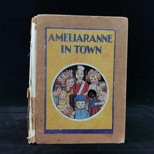 约20世纪中期 阿米莉安进城 皮尔斯数十幅彩色插图 精装32开 商品图0