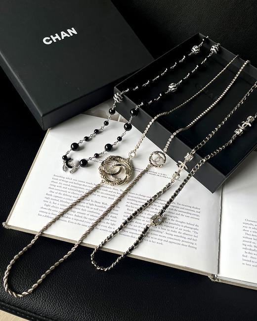 现货 THS 11.25-无 香家 香家秋冬精致女人风范 女士秋冬毛衣链 项链 3款 CU1267 商品图1