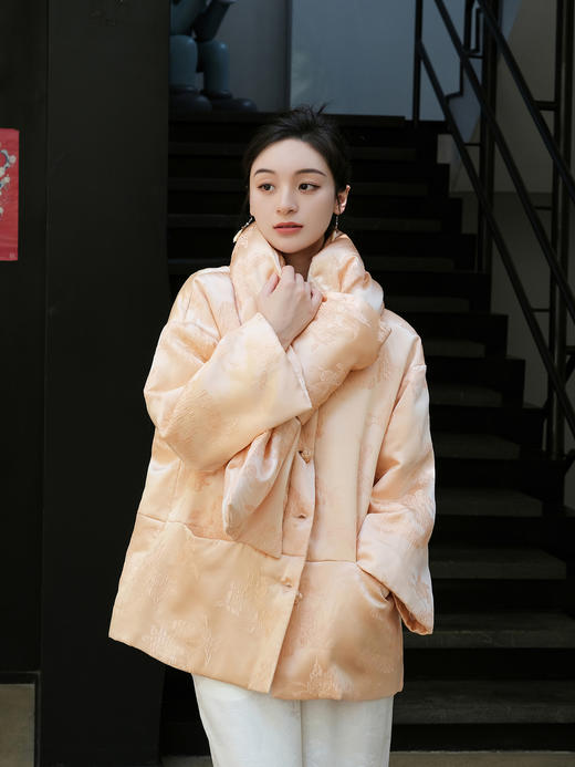 创业大礼包|香芋紫绣花丝绒两面穿棉服+玉色冠乐绉蝶恋花棉服(配围巾) 商品图1