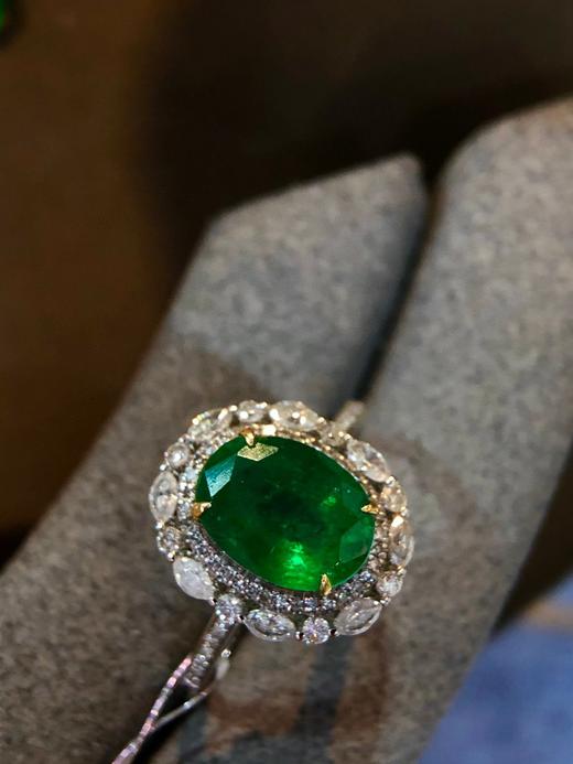 2.15ct刻面祖母绿戒指 商品图1