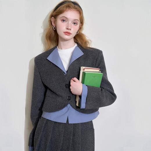 西遇学院风假两件外套套装女冬季新款韩系灰色百褶裙两件套D0044041 商品图2