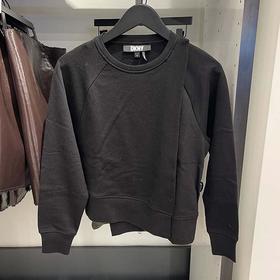 DKNY/唐可娜儿 女士棉混纺微标个性拼接插肩袖套头短款长袖卫衣