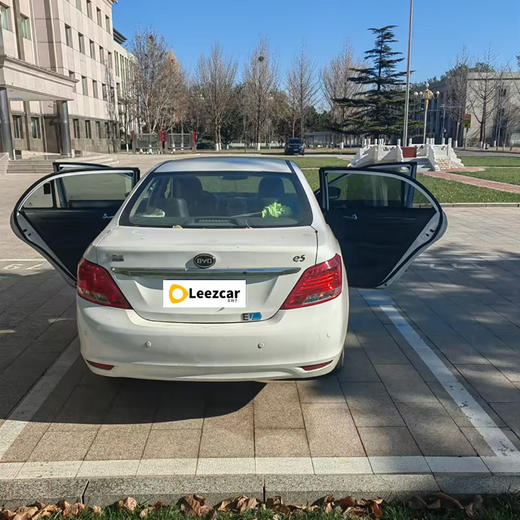 比亚迪 E5  300 e享型 【长租-北京】 商品图5