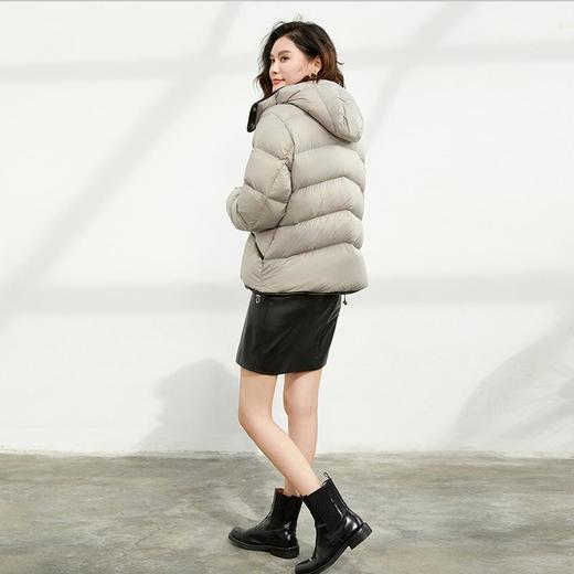 【自】全新升级【铂金会员735/天猫989/差价254】(04351) 洛诗琳超厚抗寒女设计感2024冬季韩版长/短款羽绒服 商品图4