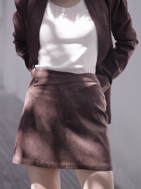 LIYIHAN 进口面料24冬新款麂皮不规则结构短款A字半裙高级设计感