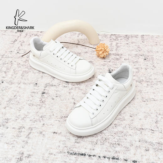 经典鲨2024年秋季新款白色百搭男士平底系带休闲小白鞋KW250-D33091 商品图0