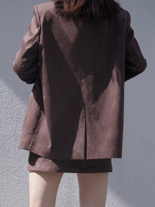 LIYIHAN 进口面料24冬新款麂皮廓形分割西装外套女高级宽松设计感 商品图4