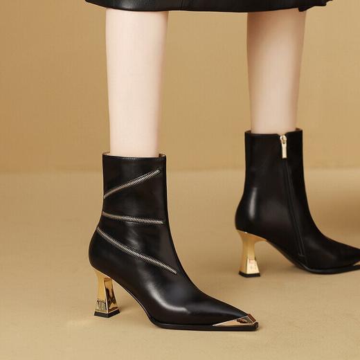 【预售7天】防踢金属尖头全皮高跟短靴女秋冬款拉链粗跟显瘦靴气质黑色时装靴CX&CX2666-4 商品图3