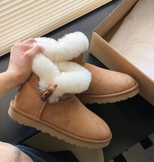 油叽叽牛角扣雪地靴 商品图6