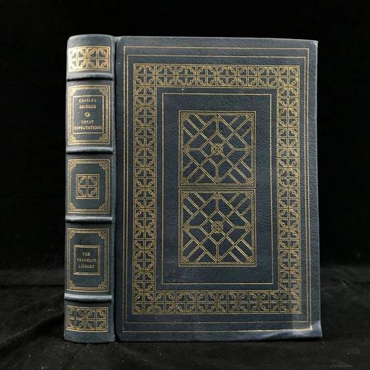 限量版！狄更斯《远大前程》 配多幅木版画插图 豪华皮装18开 商品图0