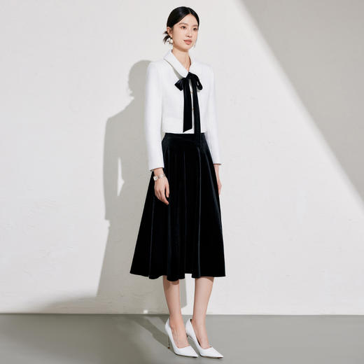 小香风套装2026冬新款时尚白色羊毛上衣 商品图7