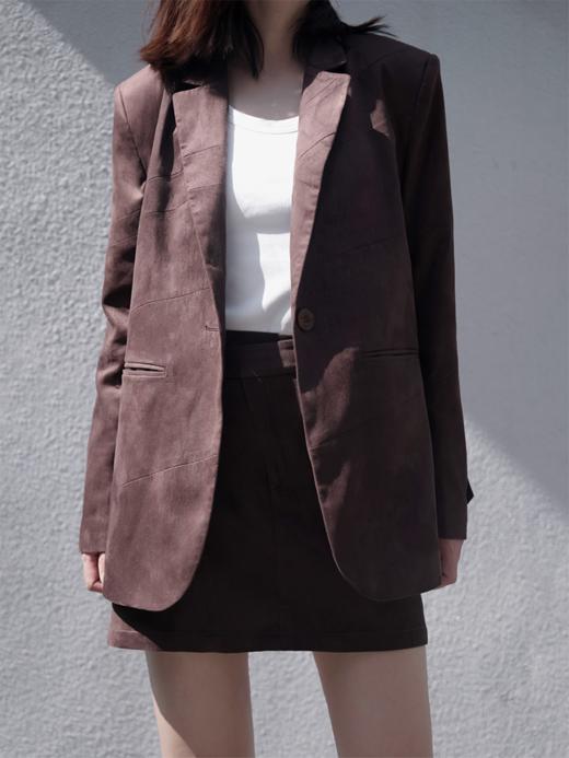 LIYIHAN 进口面料24冬新款麂皮廓形分割西装外套女高级宽松设计感 商品图0