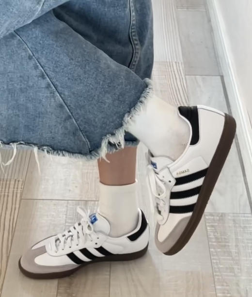 现货 THS 11.25-无 阿·迪家 情侣款 简约轻便德训鞋 samba系列经典板鞋 2色 QZ099 商品图2