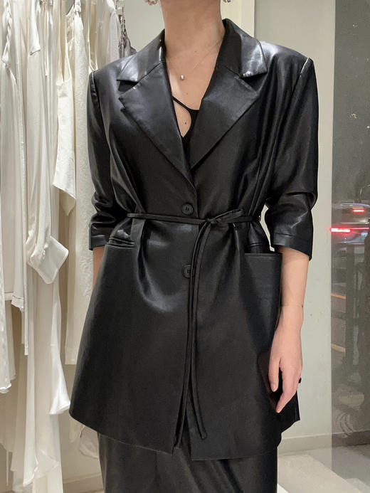 ranyepersonal｜jacket 翘肩可拆卸拼接袖设计皮衣 [ 黑BODY23JA02 ] 商品图1