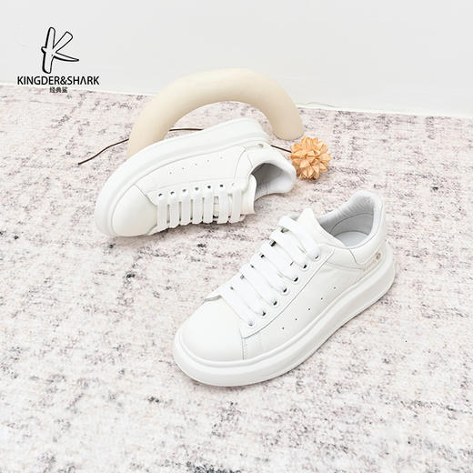 经典鲨2024年秋季新款白色百搭男士平底系带休闲小白鞋KW250-D33091 商品图1