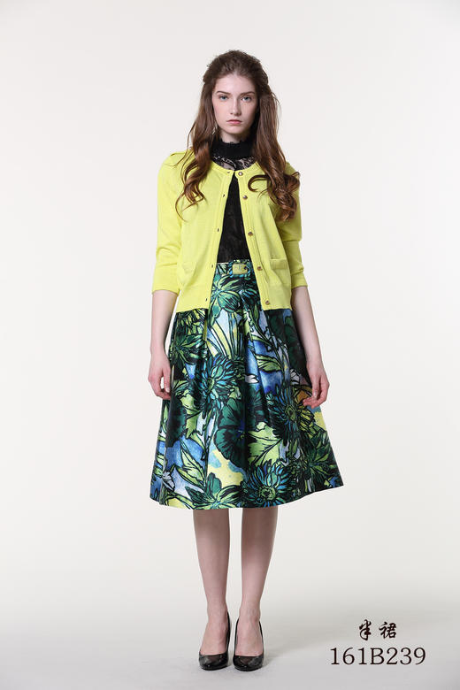 【伯妮斯茵】161B239（不配腰带,需自行搭配）--绿色半裙--长着向日葵的蔬菜园--《梵高的花园》 商品图6