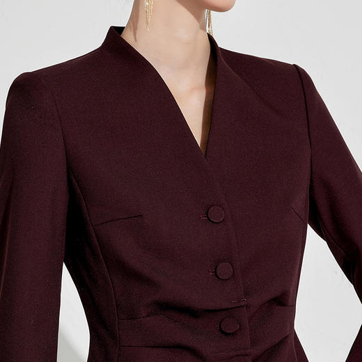 正式场合设计感主持人安可拉红单排扣 商品图3