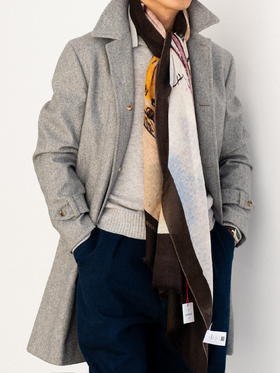 19 Andrea‘s 47 羊绒围巾