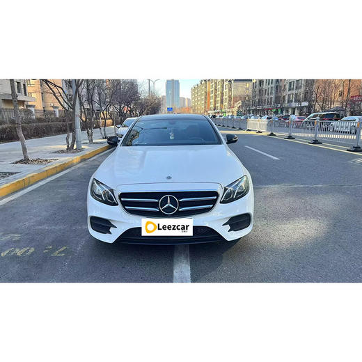 奔驰 E级(进口) E260 运动版【长租-北京】 商品图1